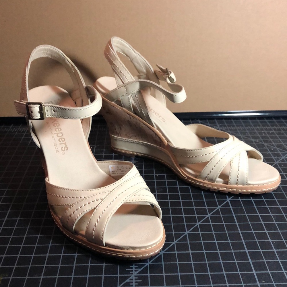 Women’s Size 7.5 Timberland Earthkeepers Wedges